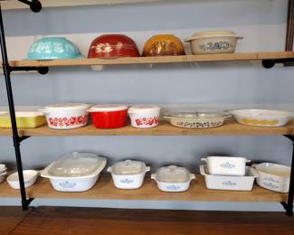Large vintage Corningware and Pyrex Collection