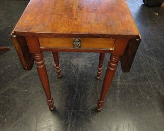 Vintage drop leaf end table.