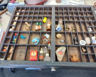 Typing block tray. And lots of Miniatures.