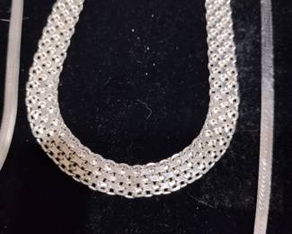 Very nice starling silver necklaces