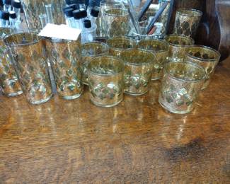 Culver Valencia Gold and green low ball and tea glasses. Mid century, 13 pieces.