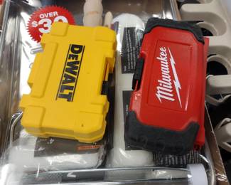 Dewalt in Milwaukee bit sets