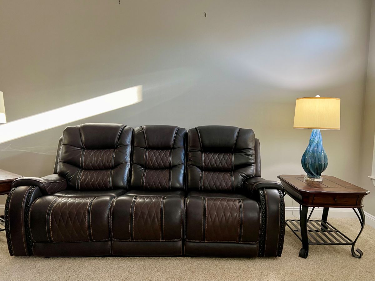 Excellent Downsizing Blue Moon Estate Sale starts on 1/27/2024