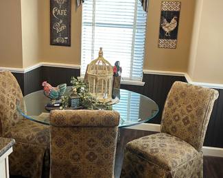 Glass top breakfast area dinette with 4 chairs 
