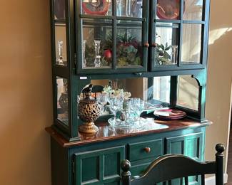 Farmhouse hutch