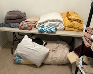Blankets & bedding