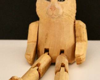 Handmade wooden sitting cat