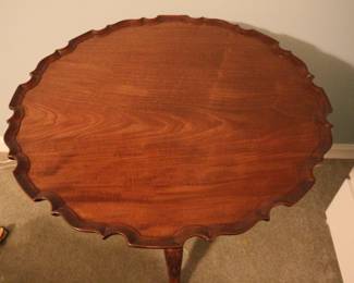 18th century pie crust tilt top table