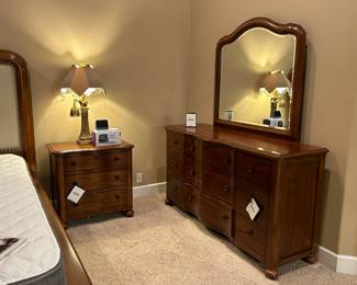 Gorgeous Broyhill bedroom suite with cedar lined drawers. 