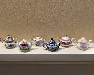 Miniature teapots. 