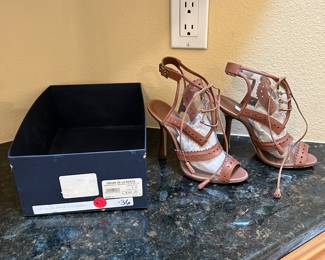 Oscar de la Renta - New.