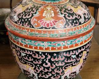 Large Benjarongware Tureen, circa 19th century