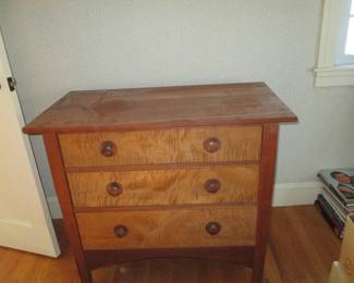 Leopold Stickley 3  draw Chest