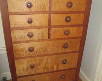 Leopold Stickley Mission Chest of drawers