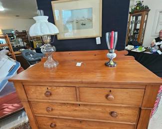 Antique chest of drawers