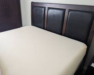 Inv. no 119   Queen headboard and footboard  