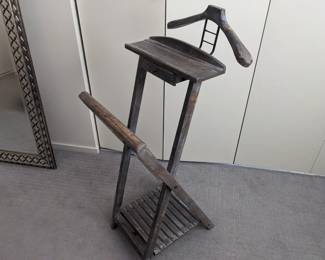 Inv no 122  Distressed wood valet  15x20x40