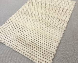 5' x 8' GoodWeave Ivory Shearling Area Rug