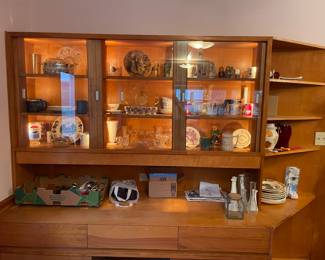 another built in, lighted cabinet.  Built by Craig Wilson, you remove