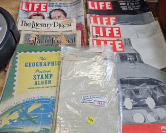 LOT OF VINTAGE MAGAZINES