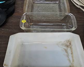 Pyrex & Other Glass Dishes