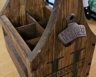 WOODEN BOTTLE CRATE 