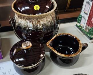 USA POTTERY