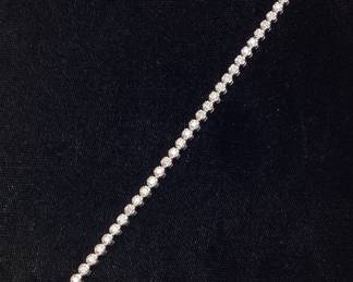 14KT WHITE GOLD DIAMOND TENNIS BRACELET, 9.1 GRAMS