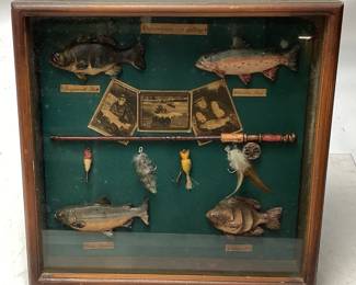 AMERICAN ANGLING WALL MOUNT DISPLAY