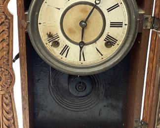 ANTIQUE E. INGRAHAM ATLANTIC OAK MANTLE CLOCK