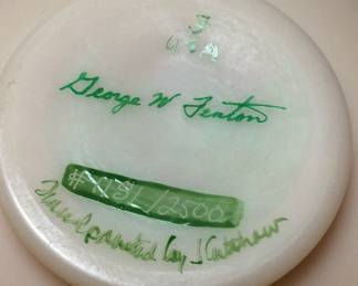 Fenton Glass Patriotism On Parade VASE