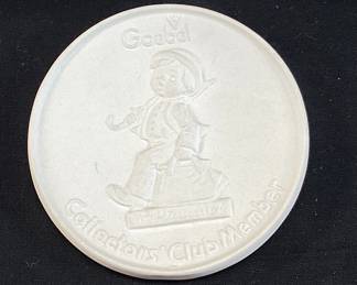 (17) GOEBEL HUMMEL FIGURINES