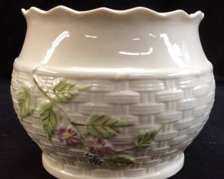 BELLEEK IN RETROSPECT CACHE