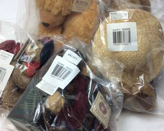 4 BOYDS BEARS