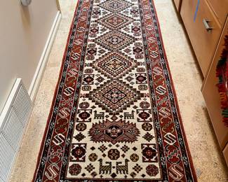 Handmade and Hand Knotted Runner - Made in India