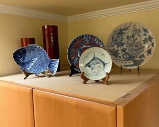 Japanese Imari Fish Shaped Plate, Chinese Ming Porcelain Blue & White Plate with Carp Design, Chinese Gray and White Hand Painted Porcelain Plate