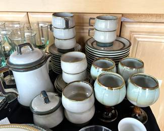  Bing & Grondahl Tema Pattern Porcelain Stoneware Dinnerware Set