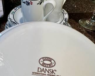 Dansk Bistro Dinnerware Set
