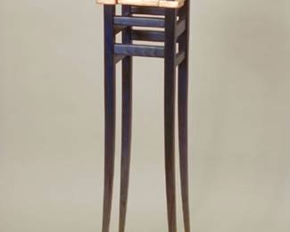 Memphis Artist/Furniture Designer Stephen Crump
