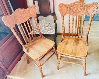 Pair of Oak Spindle back chairs  $45 for both (850)259-7251 text me if interested 