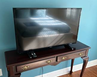 39" Television and Sofa Table