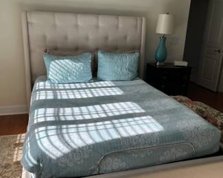 Full size bed