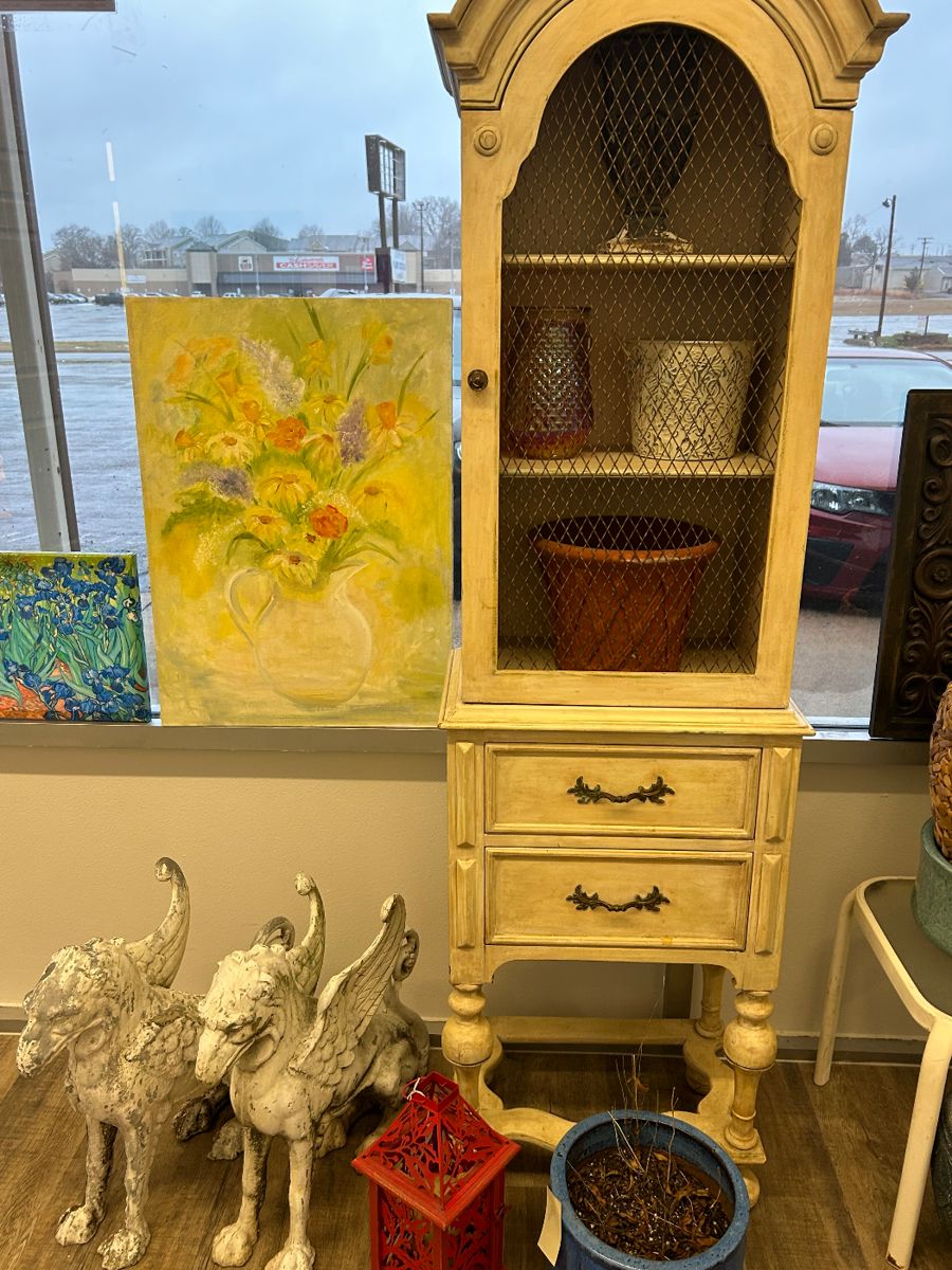 Moving On in Jacksonville Warehouse Sale starts on 1/26/2024