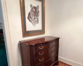 Accent table and animal picture