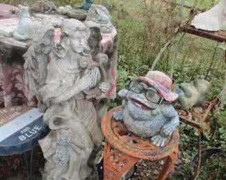 Outdoor statuary 