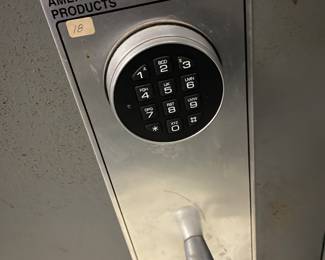 Jewelers safe, large American security