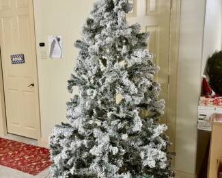 Flocked 6' Tree in Box