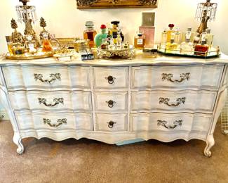 Gorgeous French Provincial Off White Vintage Dresser