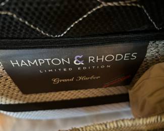 Like New Queen Mattress