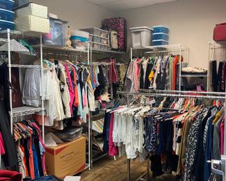 A Closet FULL of Women’s Clothes!! Some of which are designer!!